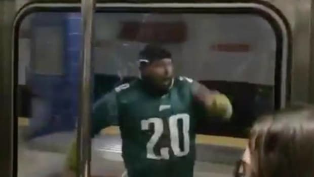 eagles-fan.jpeg